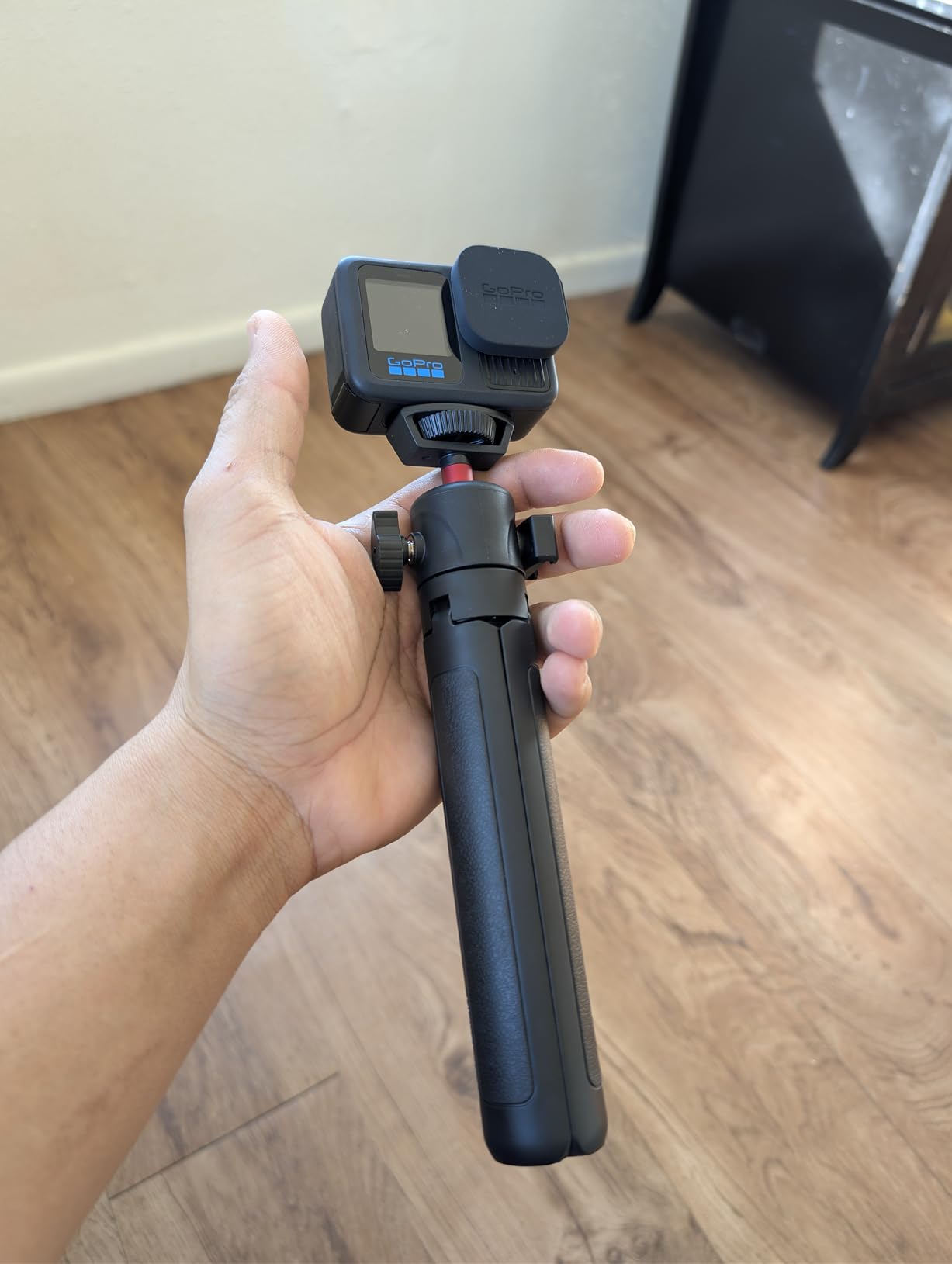 ULANZI MT-16 Extendable Mini Camera Tripod, 4 Levels Adjustment 360° Ball Head Cold Shoe Lightweight Portable Vlog Travel Selfie Stick Handle Grip Desktop Webcam Tripod for DSLR Action Camera customer photo 1