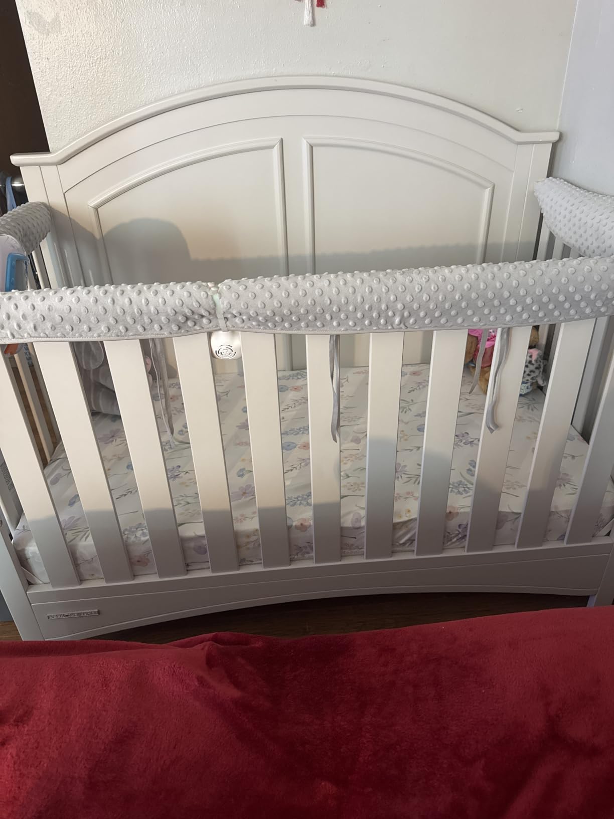 Delta Children Perry 6-in-1 Convertible Crib - Greenguard Gold Certified, Moonstruck Grey customer photo 2