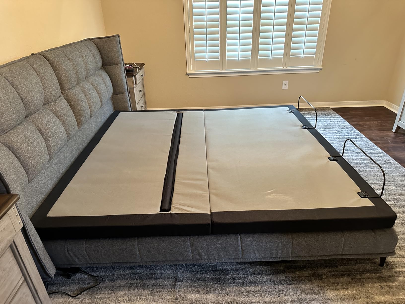 Sven & Son Bliss Adjustable Bed Base-Frame Only, Head and Foot Lift, Lumbar Support, Head-Pillow-Tilt, Massage, Under-Bed Lights, USB, Memory Positions, Zero Gravity - King customer photo 2