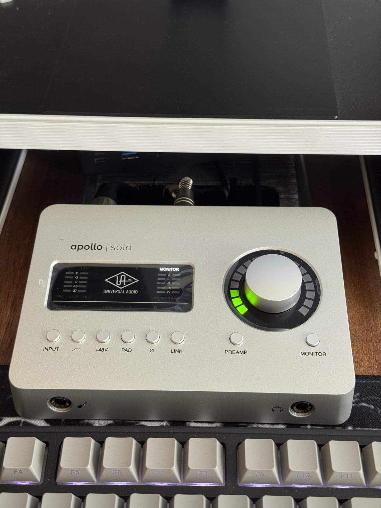 Universal Audio Apollo Solo Heritage Edition, APLS-HE Thunderbolt 3 Audio Interface customer photo 2