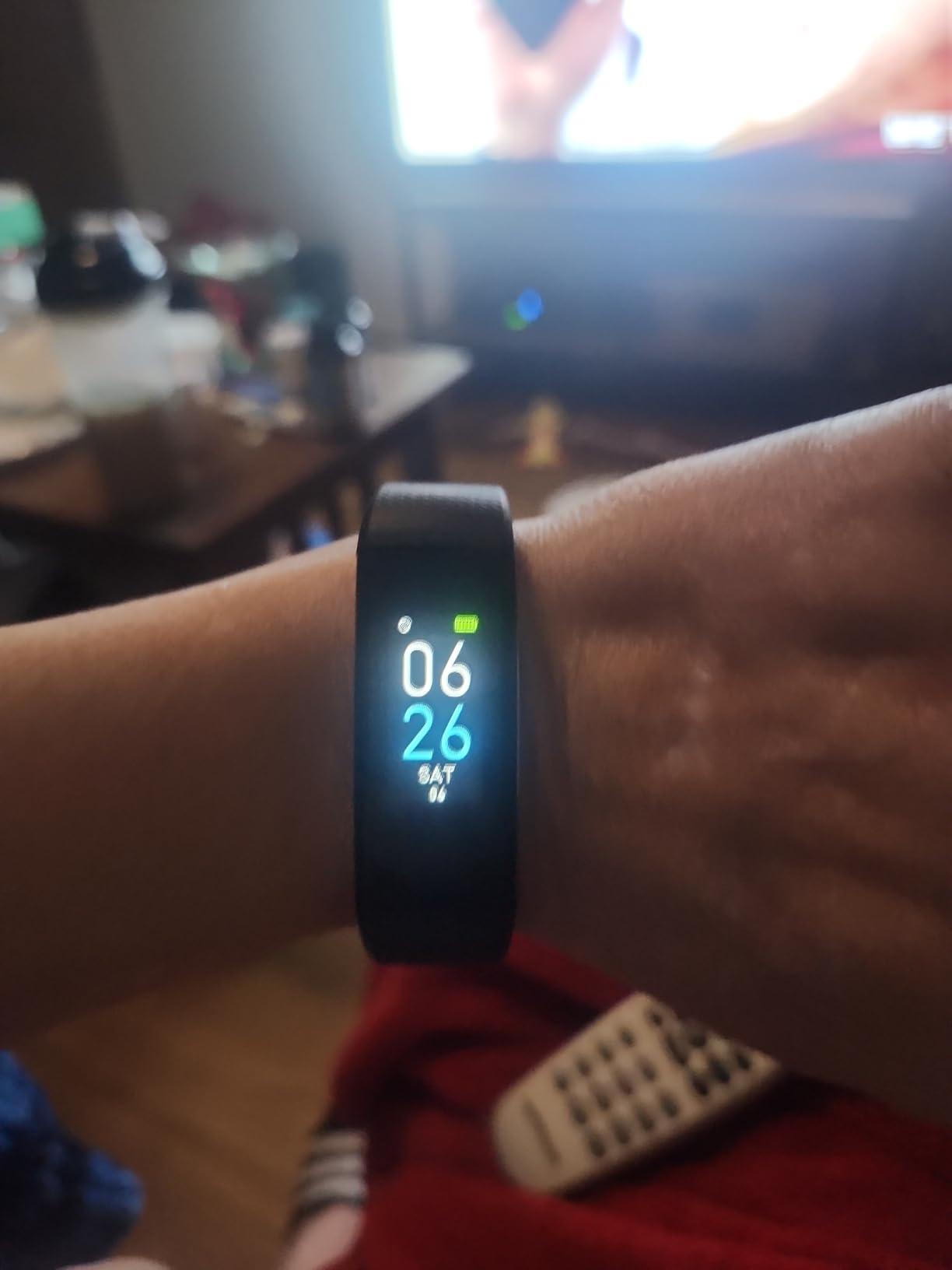 Fitness Tracker with Step/Distance/Calories Counter, Activity Tracker with Heart Rate Monitor, Slim Style Watch IP68 Waterproof, Sleep Monitor Tracker, Pedometer Watch for Women Men customer photo 1