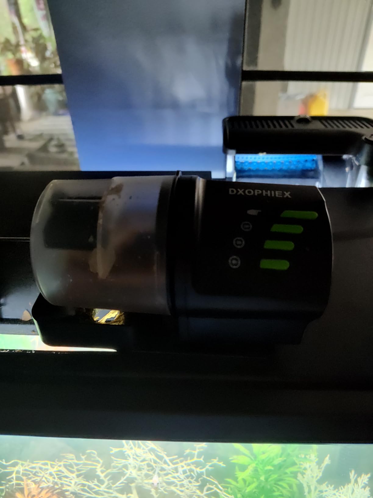 DXOPHIEX Automatic Fish Feeder Food Dispenser Vacation Fish Feeder | Powered by Battery and USB, For Aquarium and Turtle Tank customer photo 1