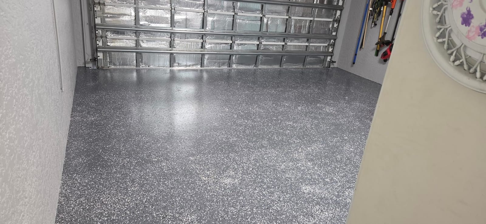 Rust-Oleum EpoxyShield Gloss Dark Gray Garage Floor Coating Kit | 2.5 Car customer photo 1