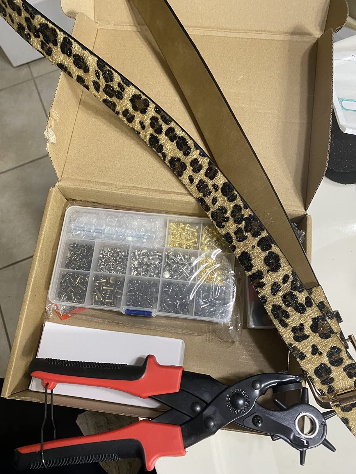 KAMTOP Leather Hole Punch Set, 240 Double Cap Rivets, Punch Pliers and Revolving Belt Hole Puncher customer photo 1