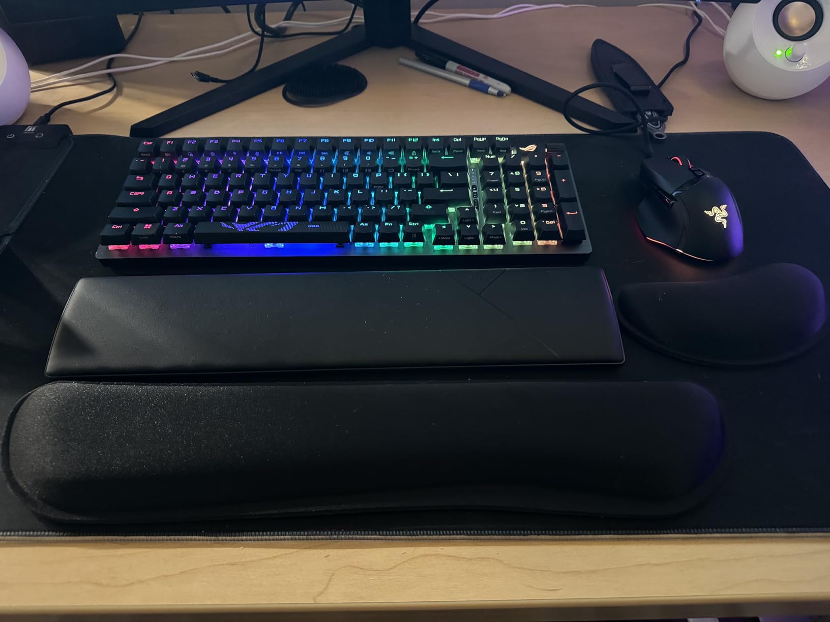 GORILLA GRIP Memory Foam Wrist Rest for Computer Keyboard, 2 Piece Black | Silky Mousepad Rest, Ergonomic Design for Typing Pain Relief, Mouse Pad Support for Hand and Arm, Work and Gaming Accessories customer photo 1