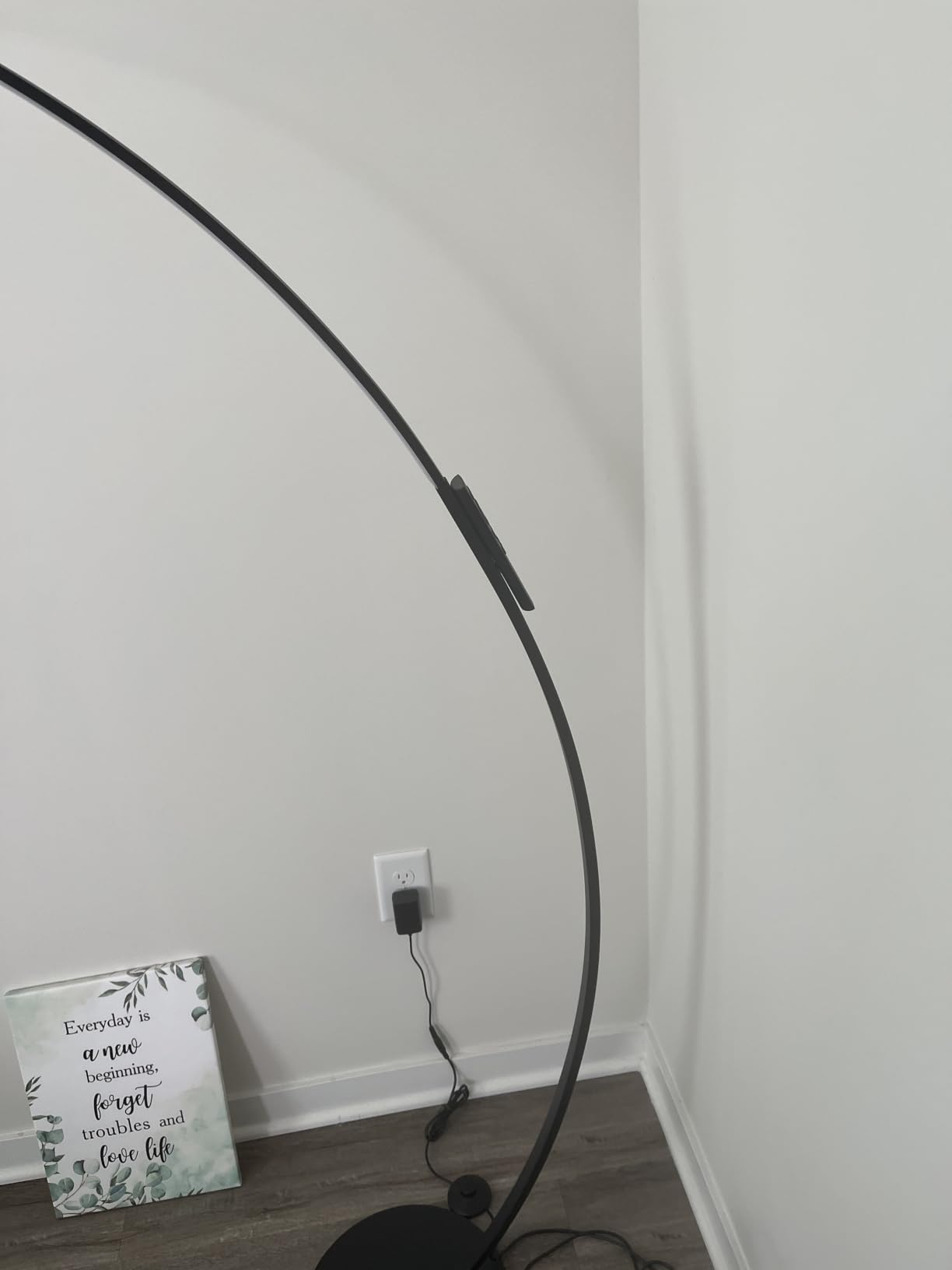 NUÜR Arc Floor Lamp, 67
