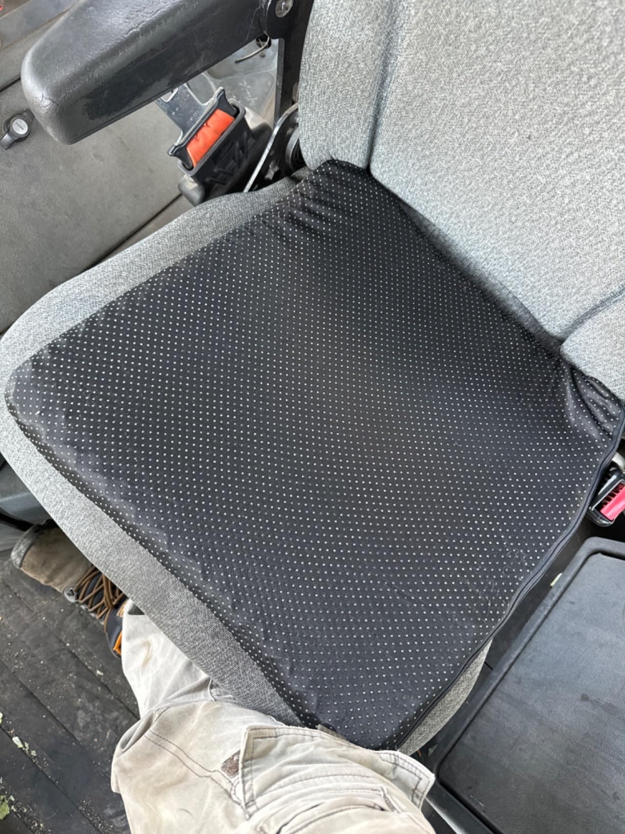 KYSMOTIC Gel Seat Cushion for Long Sitting (Large & Thick), Soft & Breathable, Gel Cushion for Wheelchair, Gel Chair Cushion for Hip Pain, Gel Seat Cushion for Office Chair (Black Cover) customer photo 1