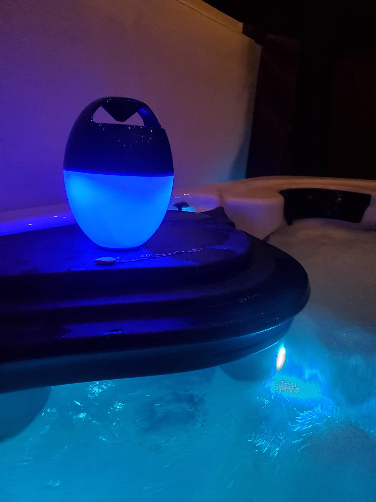 KingSom Portable Bluetooth Pool Speakers with Colorful Lights | IP68 Waterproof Floating Speaker, 360° Surround Stereo Sound, 85ft Bluetooth Range, Hands-Free Wireless Speakers for Shower Spa customer photo 2