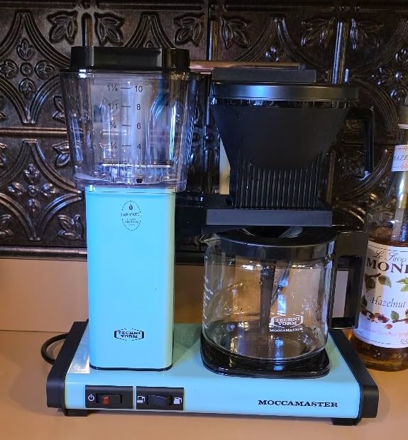 Moccamaster 53933 KBGV Select 10-Cup Coffee Maker, Off-White, 40 ounce customer photo 1