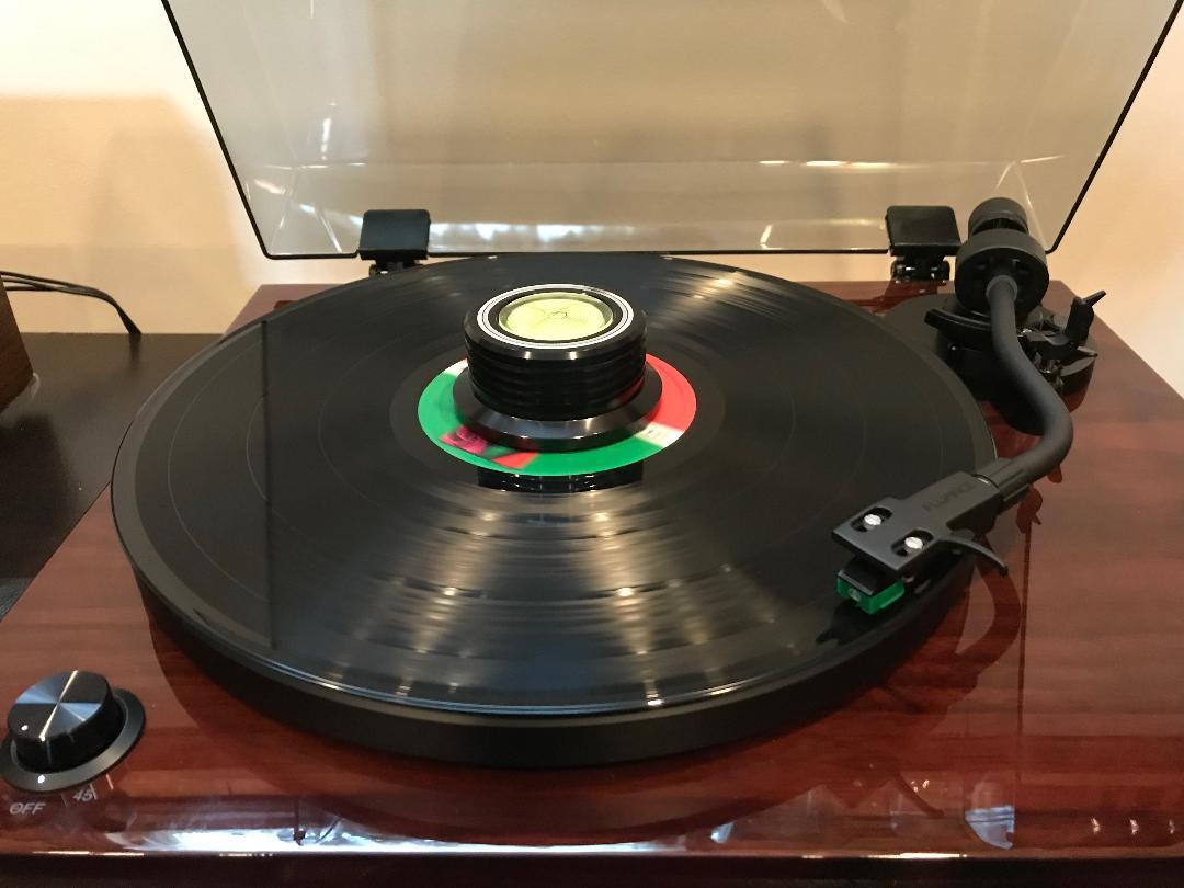 Fluance RT81 Turntable with AT95E Cartridge, Belt Drive, Built-in Preamp, Adjustable Counterweight - Piano White customer photo 1