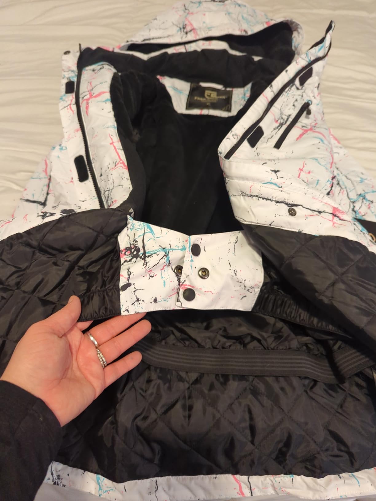 FREE SOLDIER Women's Waterproof Ski Snow Jacket Fleece Lined Warm Winter Rain Jacket with Hood Fully Taped Seams customer photo 1