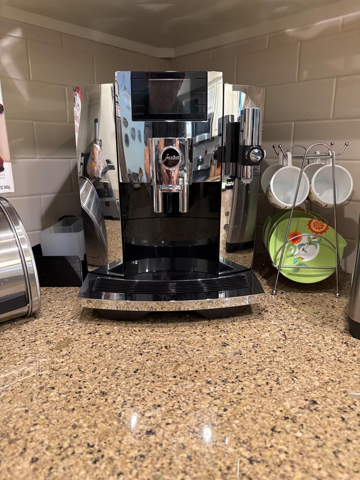 Jura E8 Automatic Espresso Machine customer photo 2