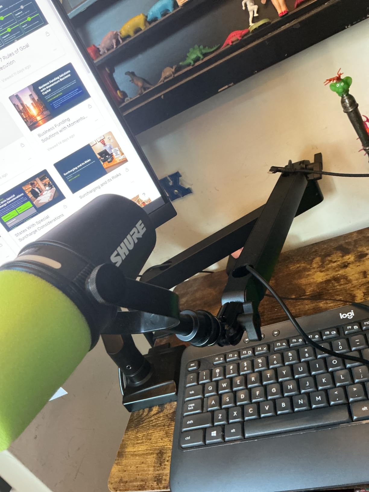Elgato Wave Mic Arm Low Profile Microphone Boom Arm customer photo 1