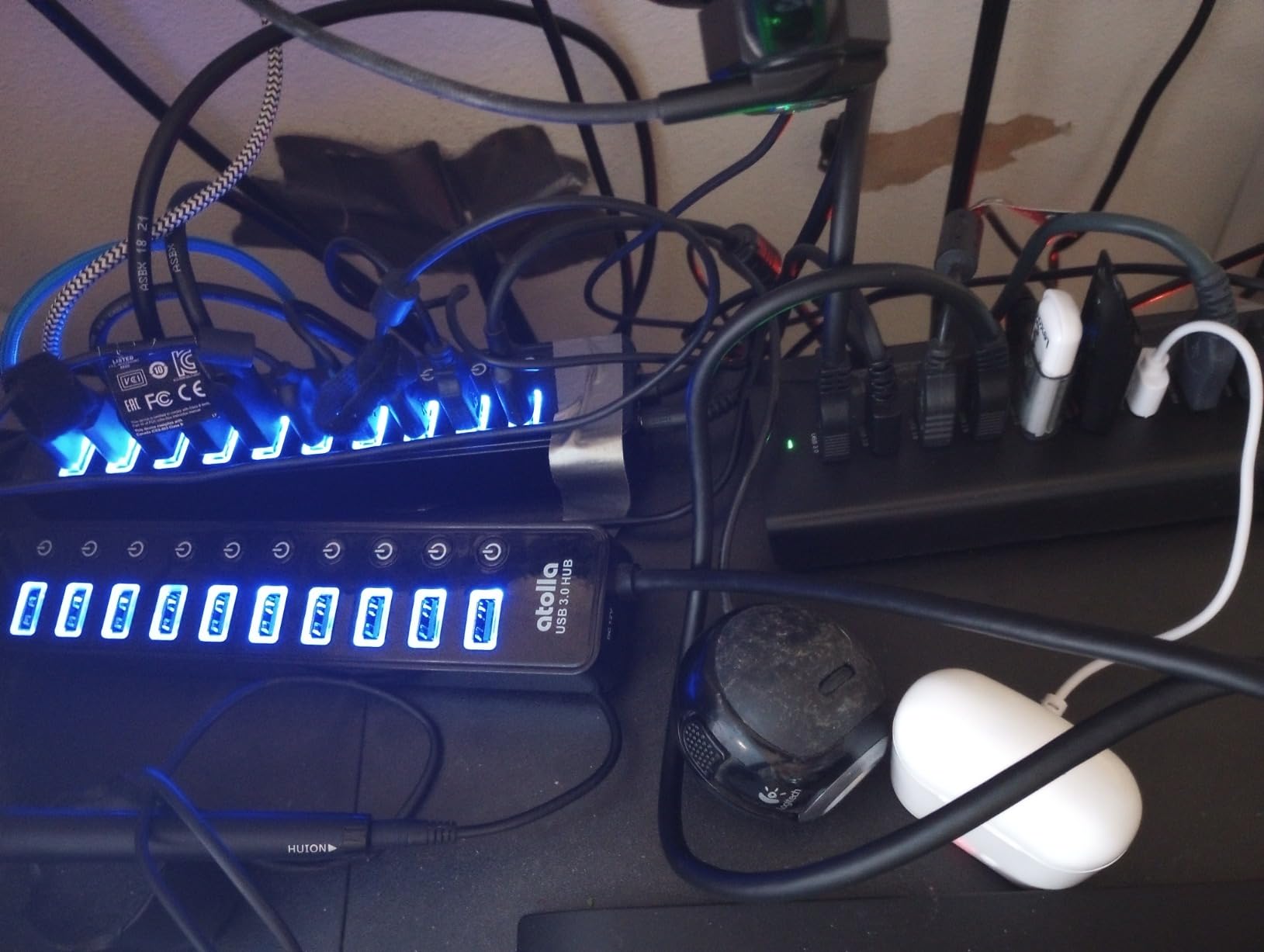 Powered USB 3.0 Hub, atolla 10 Ports USB Data Hub Splitter with Individual ON/Off Switches and 12V/2.5A Power Adapter USB Extension for Mouse, Keyboard, Hard Drive or More Devices customer photo 1
