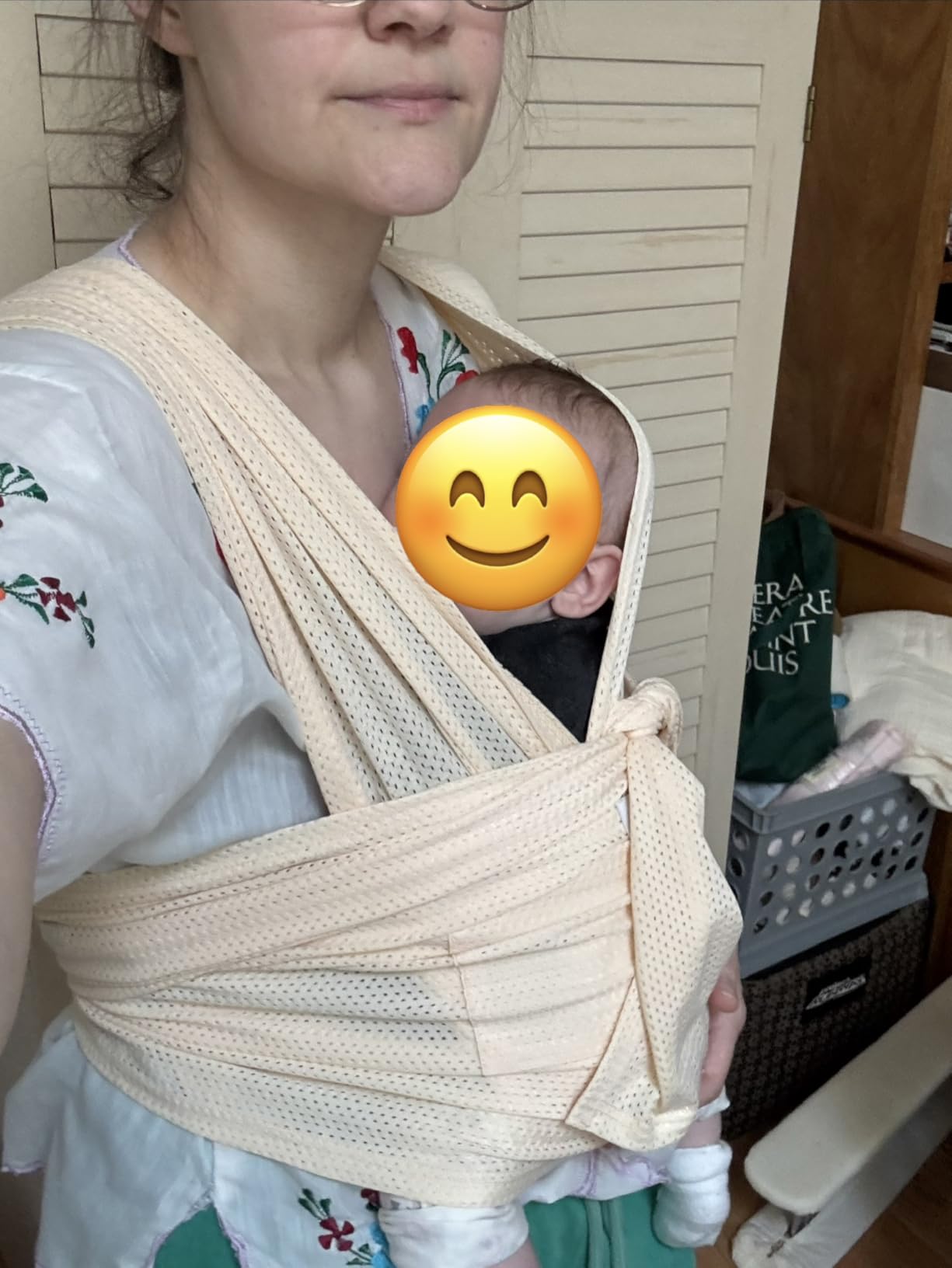 Momcozy Baby Wrap Carrier, Easy-On 2-Piece Design, Newborn to 33 lb | Easy On Like a T-Shirt, XXS-XXL Adjustable Fit, IHDI Hip-Healthy, Lightweight Hands-Free Comfort Baby Sling Carrier, Black customer photo 1