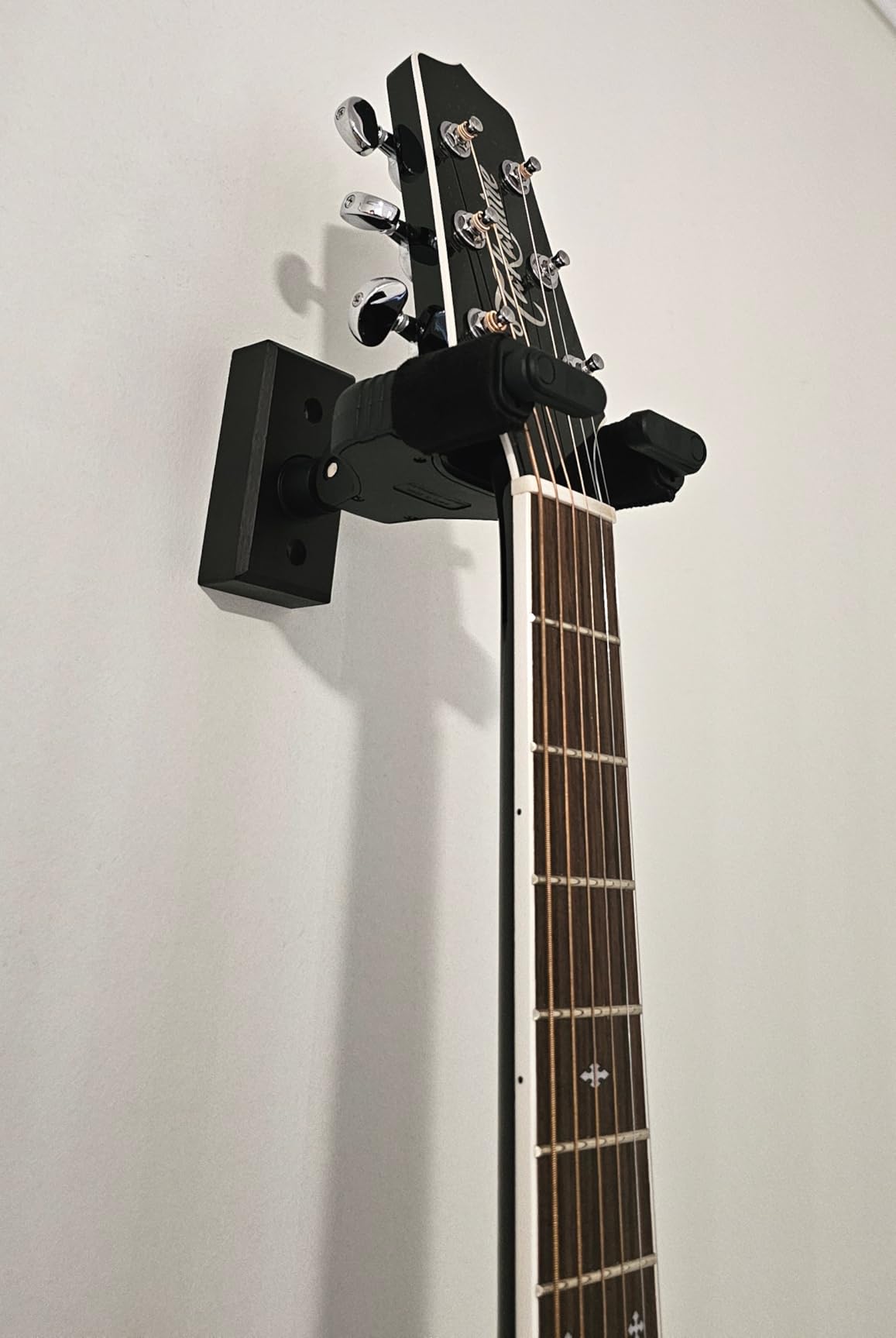 Sondery Guitar Wall Mount Hanger, Auto Lock and Adjustable Hook Holder for Acoustic and Electric Guitar, Ukulele, Bass, Banjo and Mandolin, Safely Cradles Nitro-Finished and High-End Guitars customer photo 2