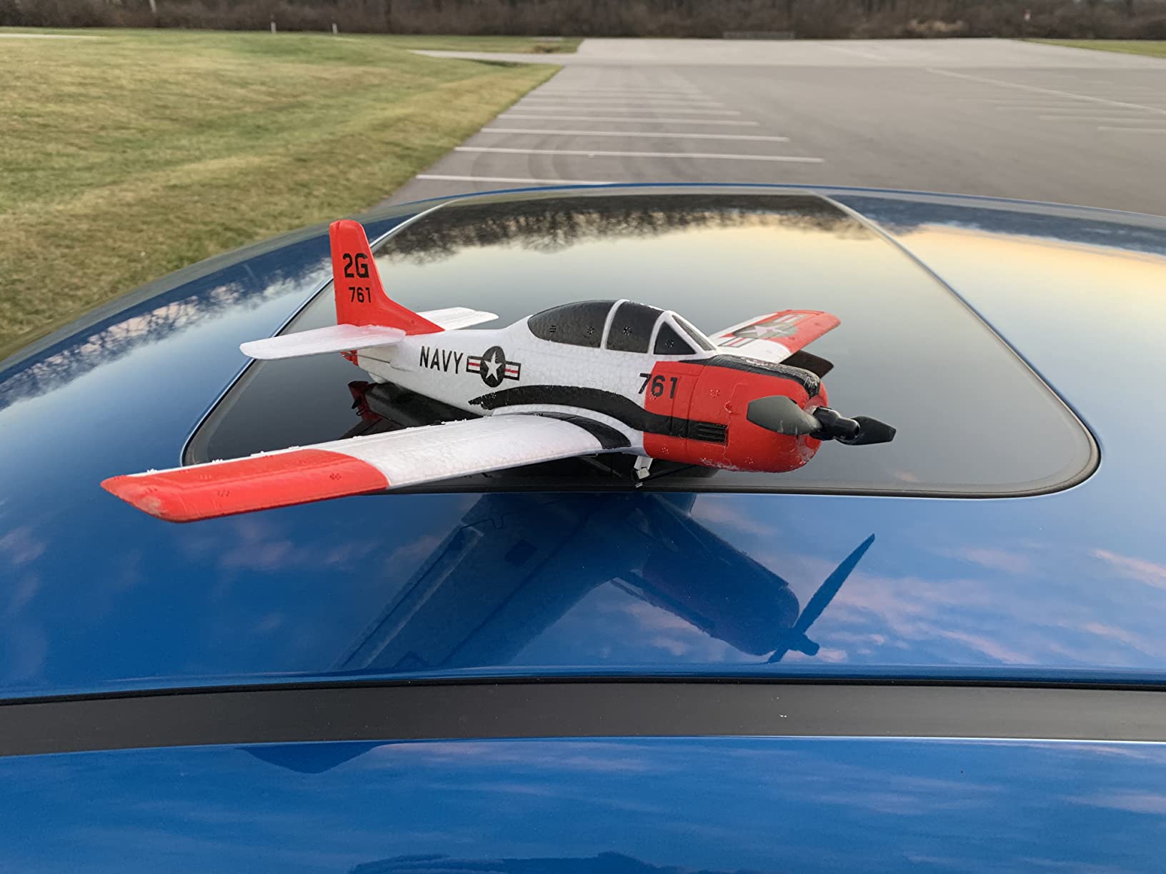Volantexrc RC Airplane 2.4Ghz 4 Channel Remote Control, with Aileron T28 Trojan Parkflyer RC Aircraft Plane, Ready to Fly with Xpilot Stabilization System, Perfect for Beginners customer photo 1