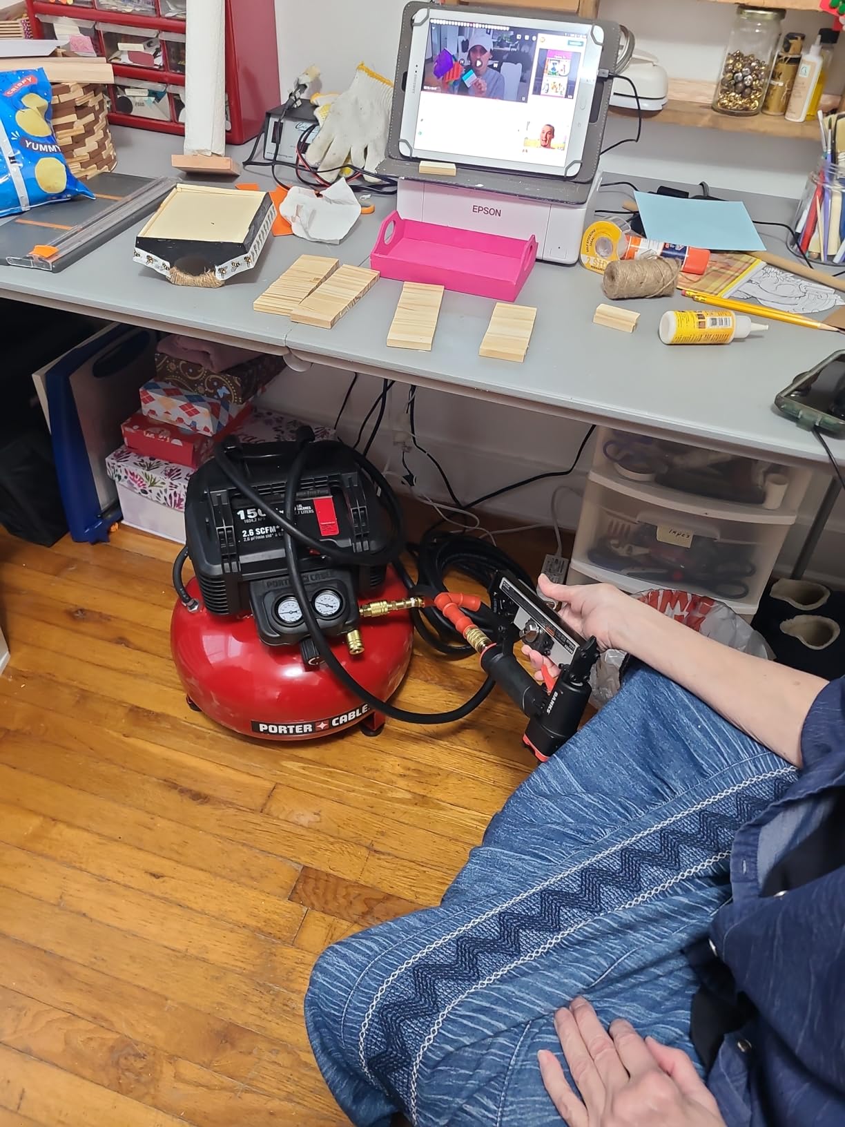PORTER-CABLE Portable Pancake Air Compressor, 6 Gallon, 150 Max PSI, Oil-Free Maintenance-Free Pump, 2.6 CFM @ 90 PSI customer photo 1