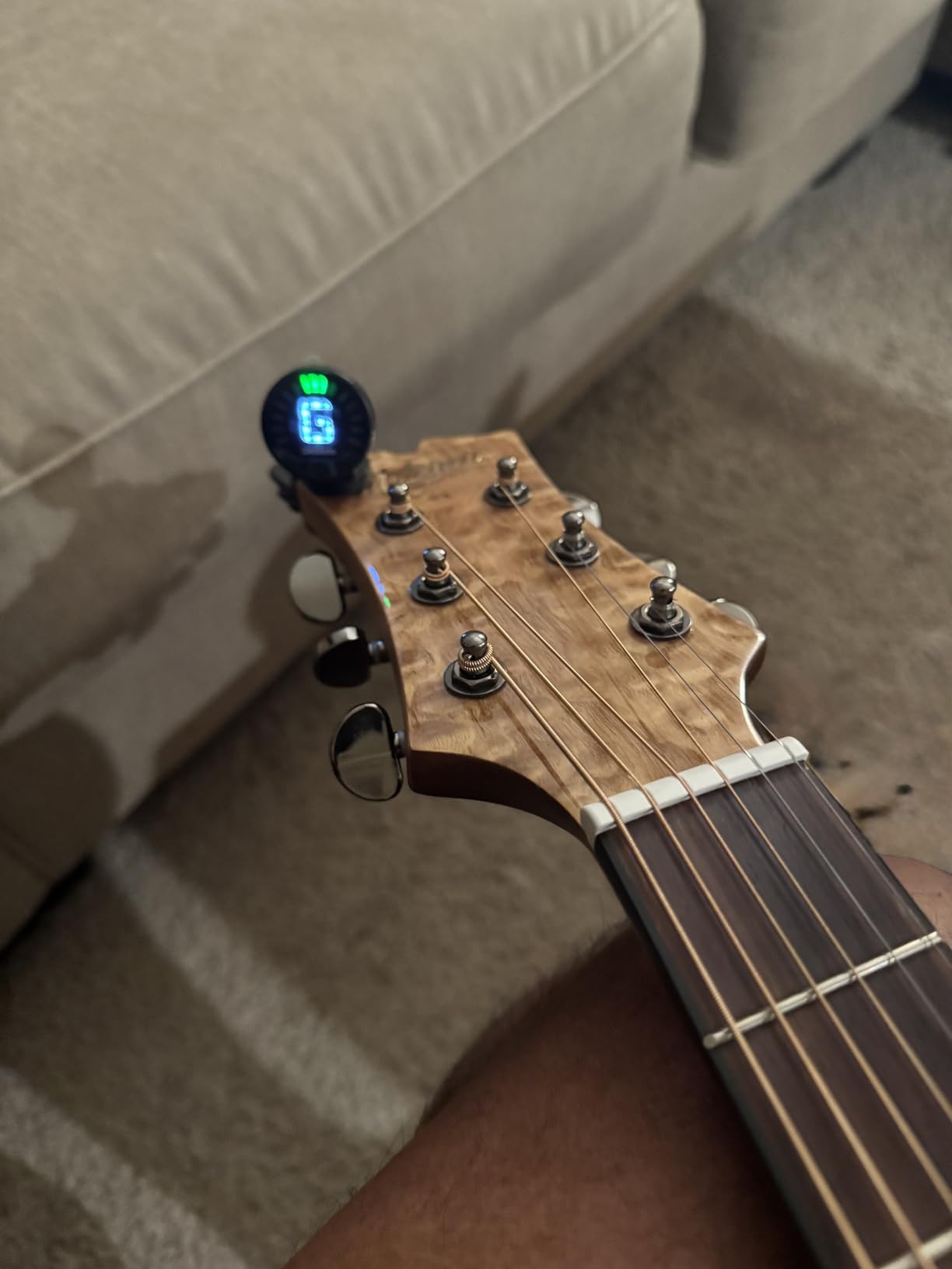 D'Addario Nexxus 360 Rechargeable Guitar Tuner - Clip On Guitar Tuner - Acoustic Guitar Tuner - Electric Guitar Tuner - 24 Hours of Tuning Time per Charge - Rotates 360-degrees customer photo 1