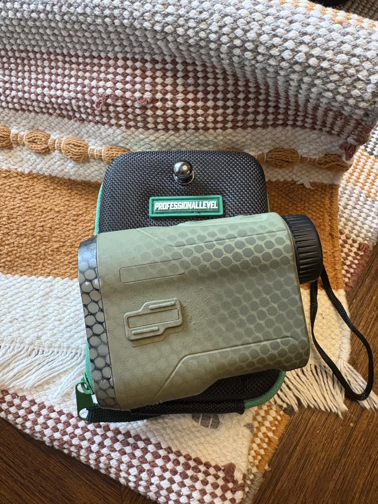 REVASRI Range Finder for Golf, Slope, Pin Lock Vibration 1000Y Rangefinder customer photo 1