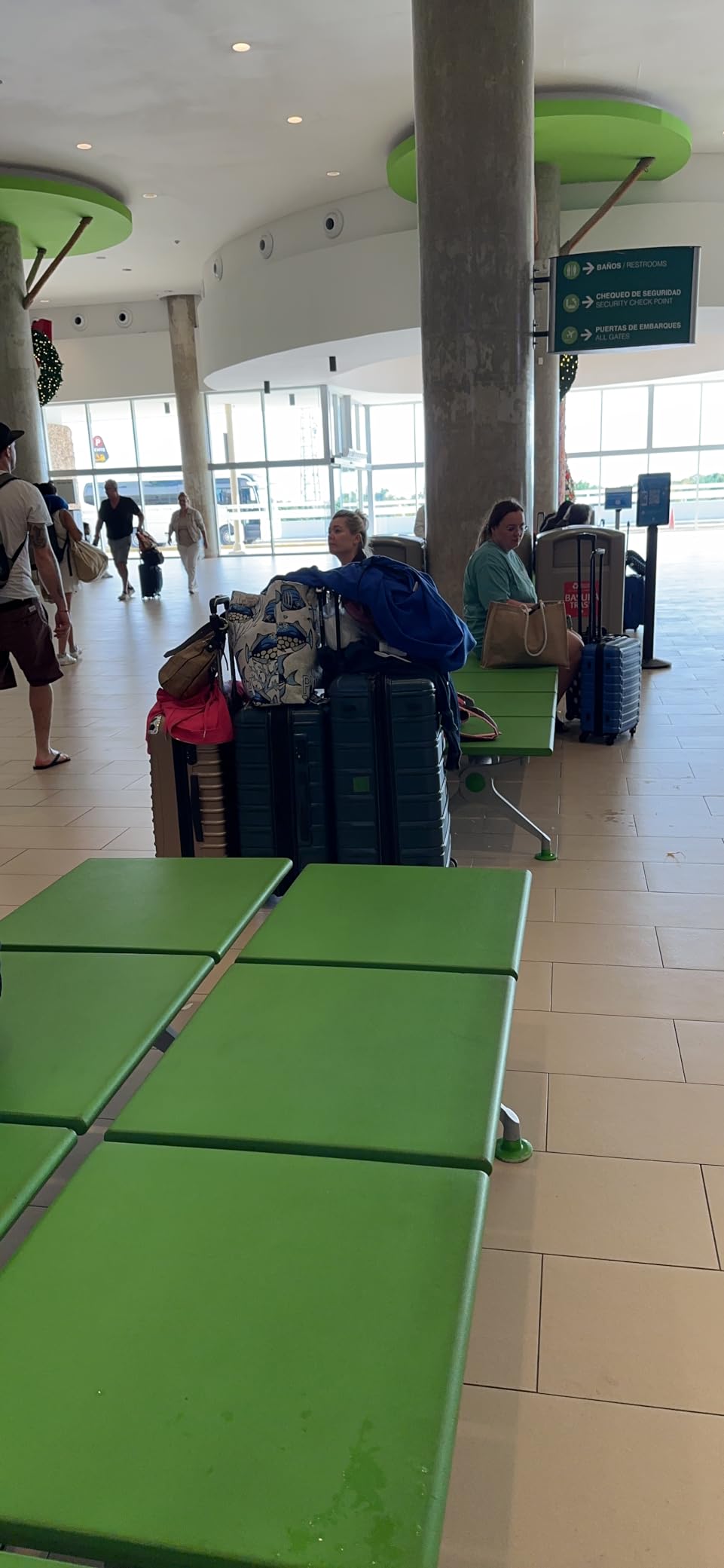 Samsonite Omni 2 Hardside 3 Piece Set - Includes Global Carry-On, Medium, & Large Checked Suitcases - 360° Dual Spinner Wheels - Integrated TSA Lock & Expansion - Amazon Exclusive - Lagoon Blue customer photo 1