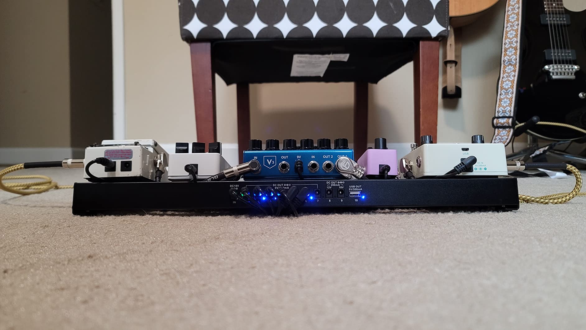 AKLOT Guitar Pedal Board with Built-in Power Supply Guitars Effect Pedalboard Aluminium Alloy Power Supply 19
