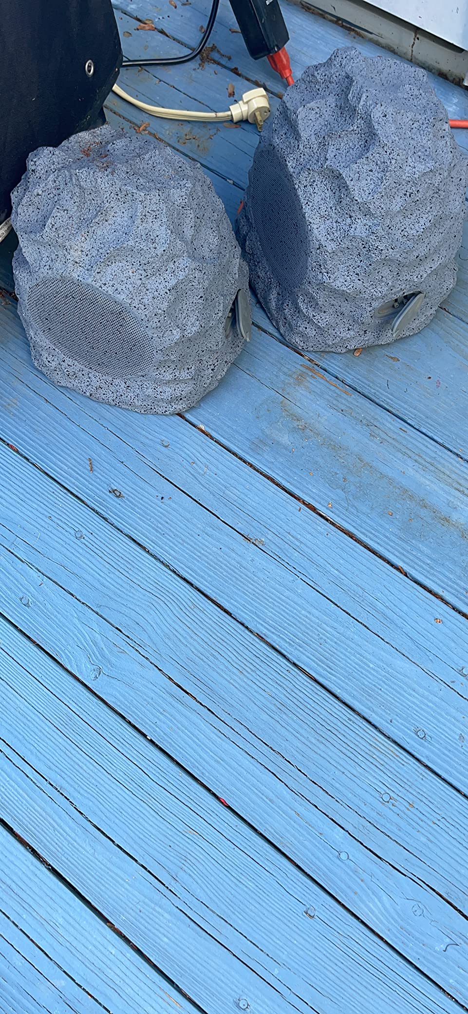 iHome IHRK-400-PR Wireless Outdoor Rock Speakers - Bluetooth 5.0, Waterproof IPX5, TWS Stereo Pairing, Portable for Garden & Patio, 10Hr Battery customer photo 1