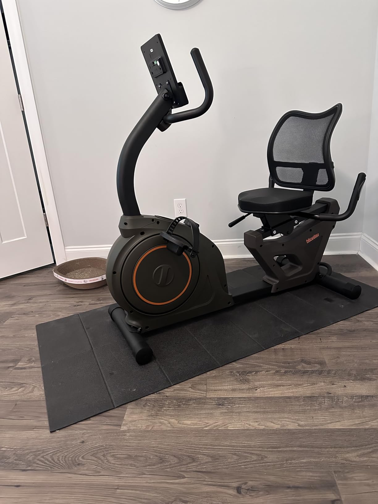 Niceday Recumbent Exercise Bike for Home Stationary Bike with APP Training | Recumbent Bike for Seniors Adults, Magnetic Recumbent Stationary Bike with Exclusive App, Heart Rate Handle, Adjustable Seat customer photo 2