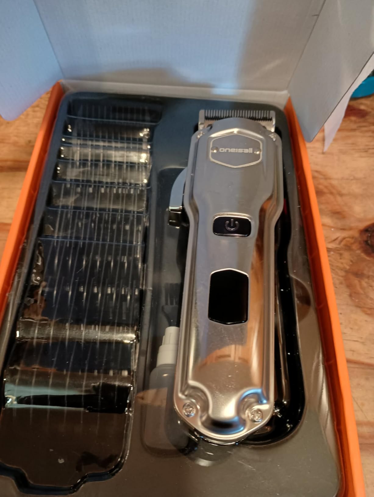 oneisall Dog Clippers for Grooming Thick Heavy Coats | Low Noise, Rechargeable Cordless, Detachable Stainless Steel Blade, IPX7 Waterproof, 10 Guide Combs, for Thick/Double/Curly Hair customer photo 2