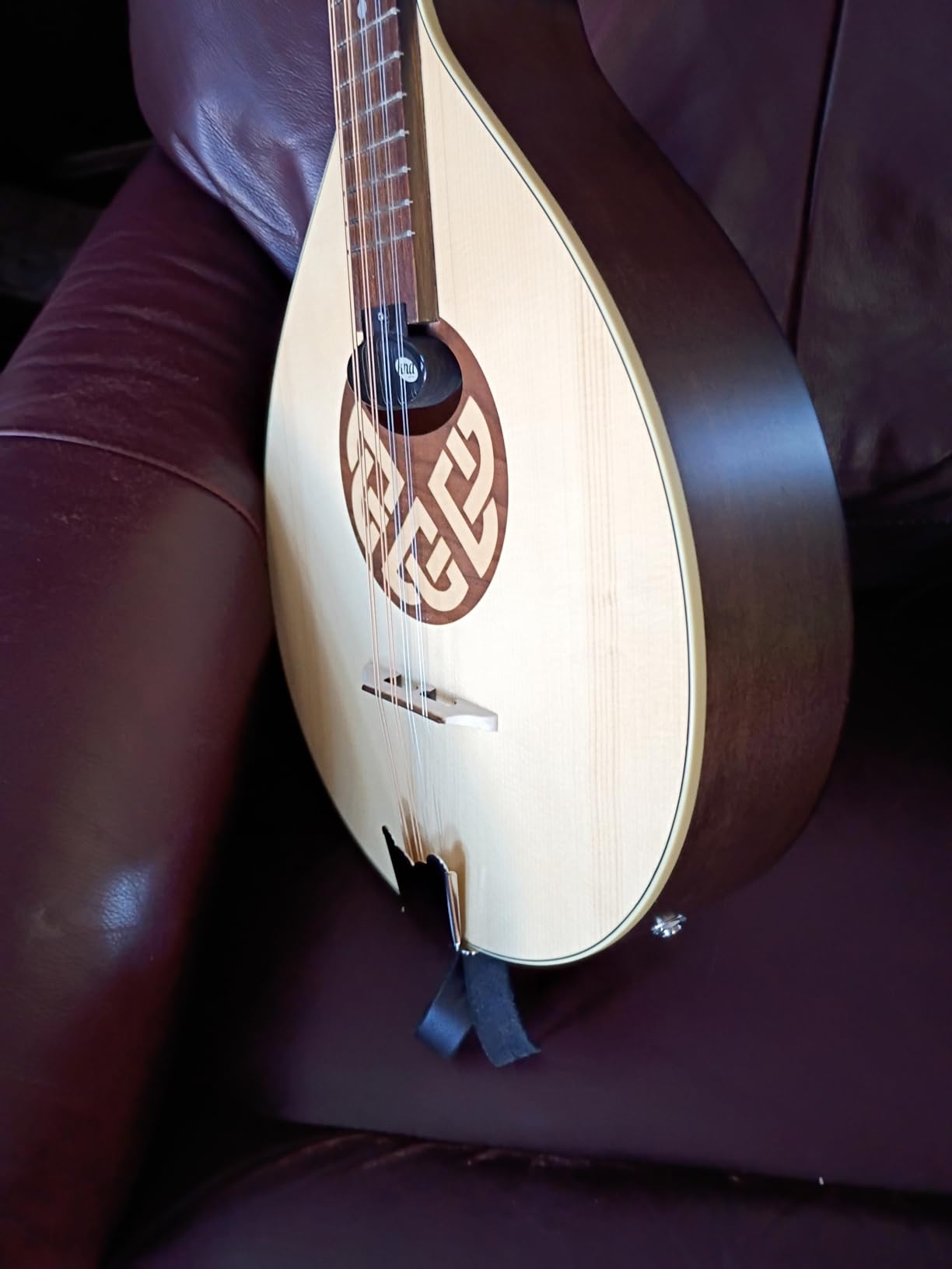 KNA BZ-1A Bouzouki Soundhole Pickup, Active Humbucker Pickup | Built-in preamp delivers noise-free amplification, clear string definition, handcrafted in Europe customer photo 2