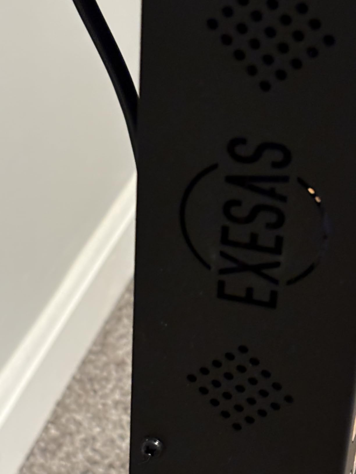 EXESAS Red Light Therapy Device for Full Body, 630nm, 660nm, 810nm & 850nm, Near Infrared Dual-Chip Clinical Grade LED Panel for Smooth Skin, Weight, Pain and Overall Wellness (200LED) customer photo 1
