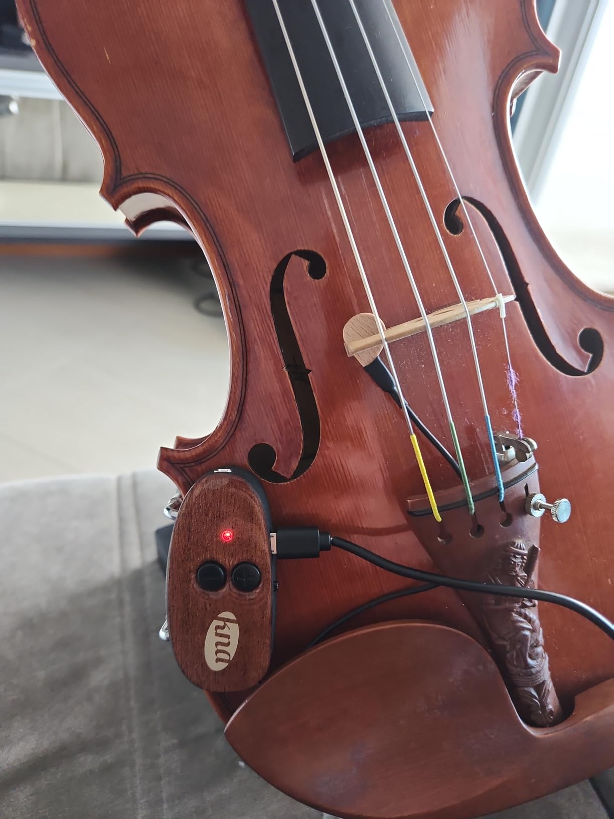 KNA VV-Wi Wireless Violin Viola Pickup, UHF System, 50m Range customer photo 2