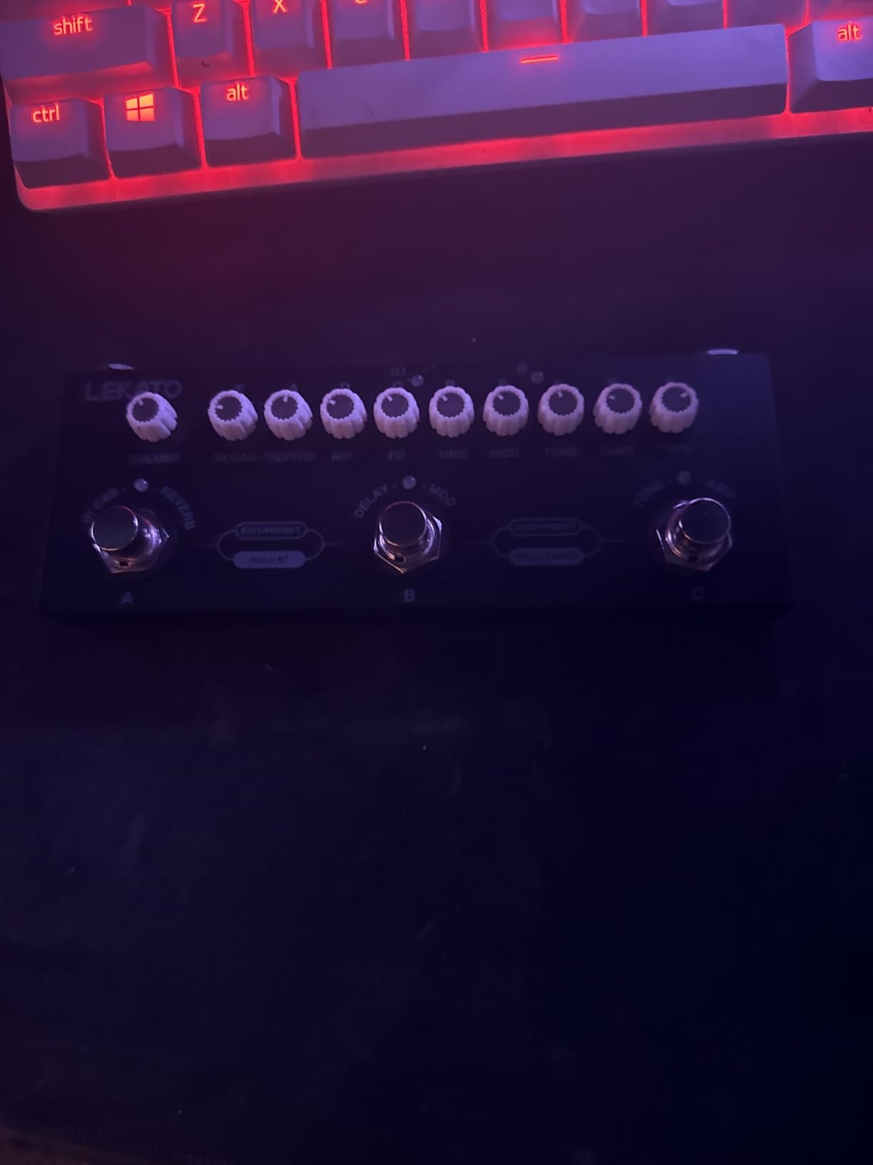 LEKATO Multi Effects Guitar Pedal, with IR Loading 9 AMP Models, Delay Reverb Distortion Overdrive Pedal, Rechargable Electric Guitar Effects Multi Pedal Support Recording,Bluetooth 5.0 customer photo 2