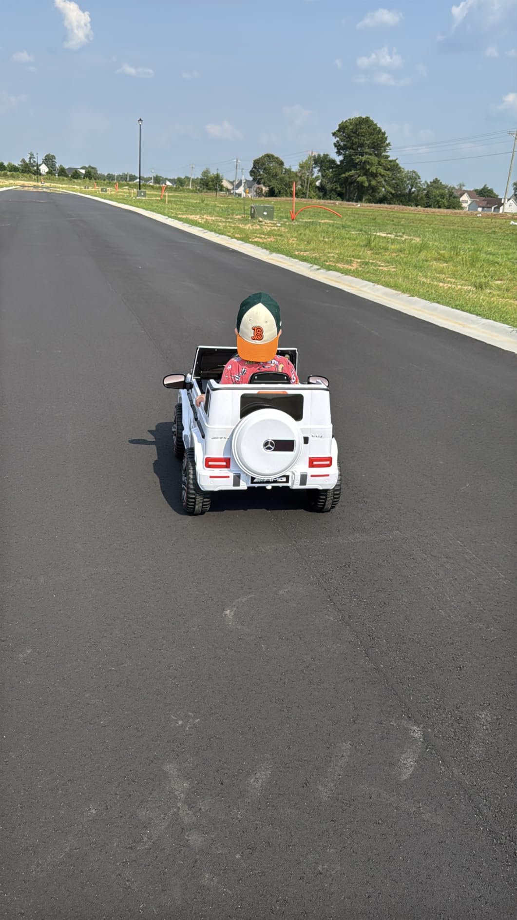 ANPABO 12V 7AH Licensed Mercedes-Benz G63 Electric Car for Kids, White | Parent remote control ride on car for toddlers with 3-speed, LED headlights, music & horn, soft start and low battery prompt customer photo 2