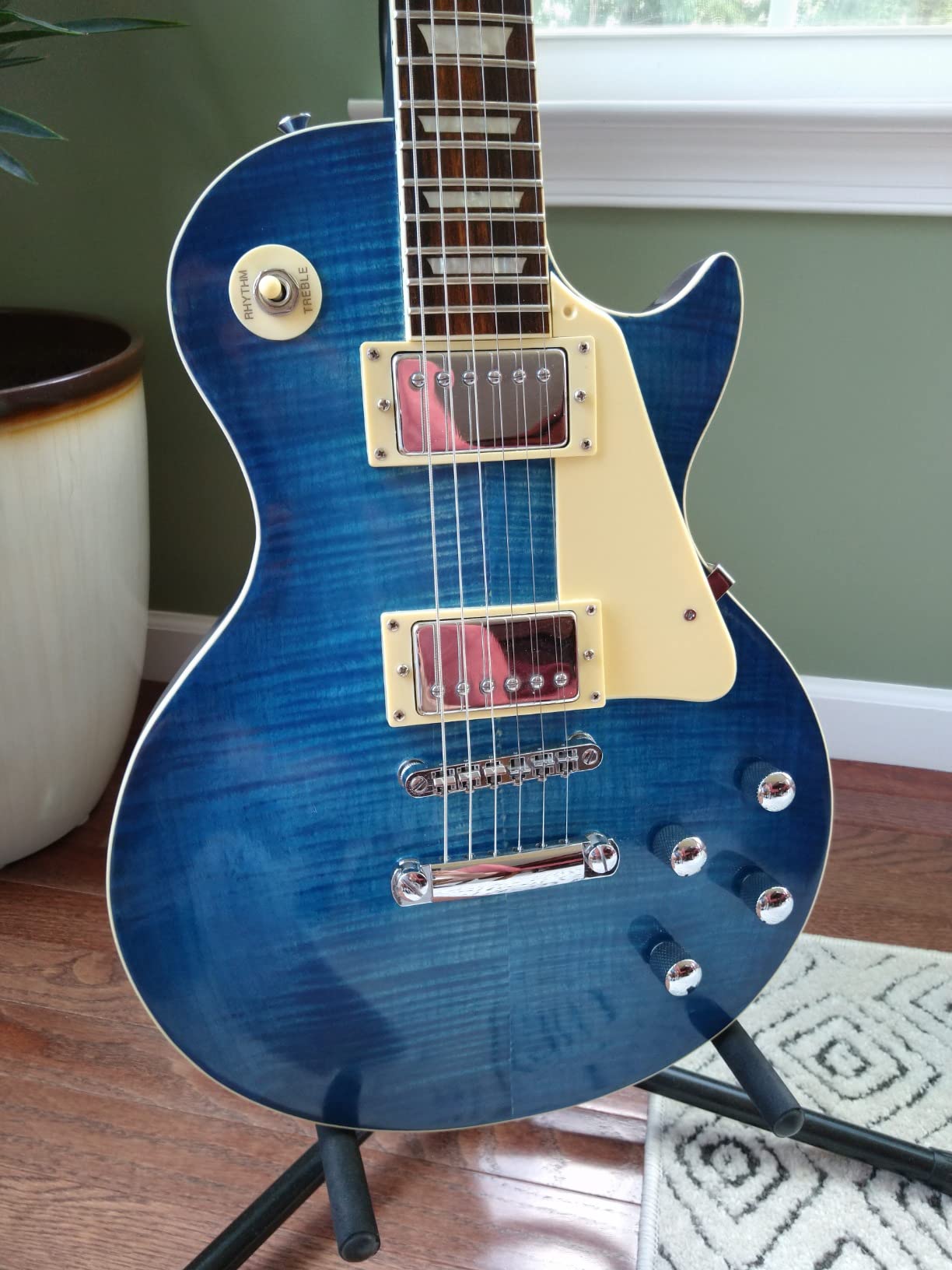Guitar Cleaner Polish, String Cleaner, Winder & Fretboard Oil Kit | Cleans, polishes and protects body, strings and fretboard. Made in USA. customer photo 2