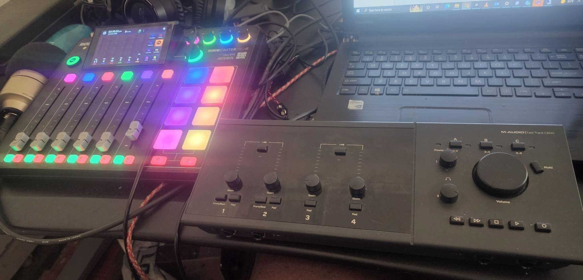 RØDE RØDECaster Pro II All-in-One Production Solution for Podcasting, Streaming, Music Production and Content Creation,Black customer photo 2