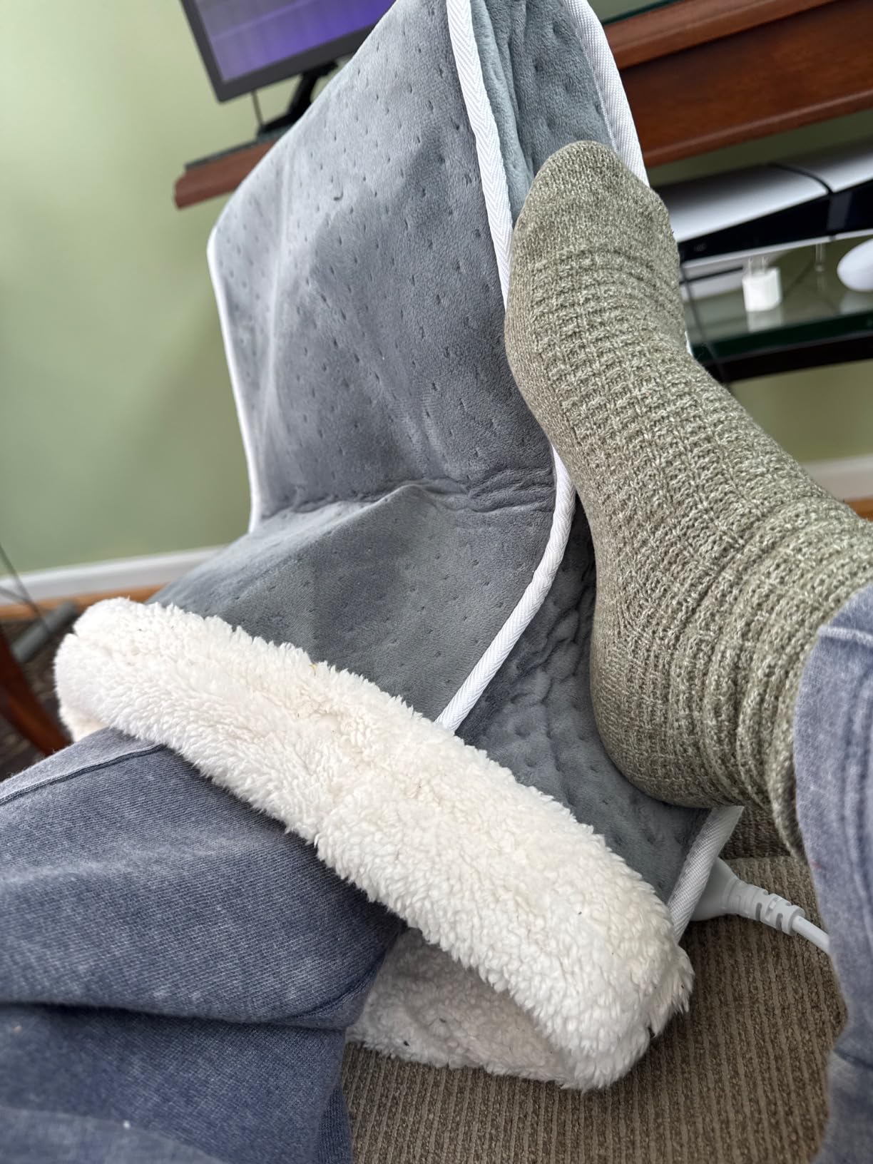 Electric Heated Foot Warmer - Heating Foot Warmer for Men & Women | Feet Warmer with 6 Temperature Setting 4 Timer Setting, Auto Shut Off Washable Inner Lining, Fast Heat customer photo 1
