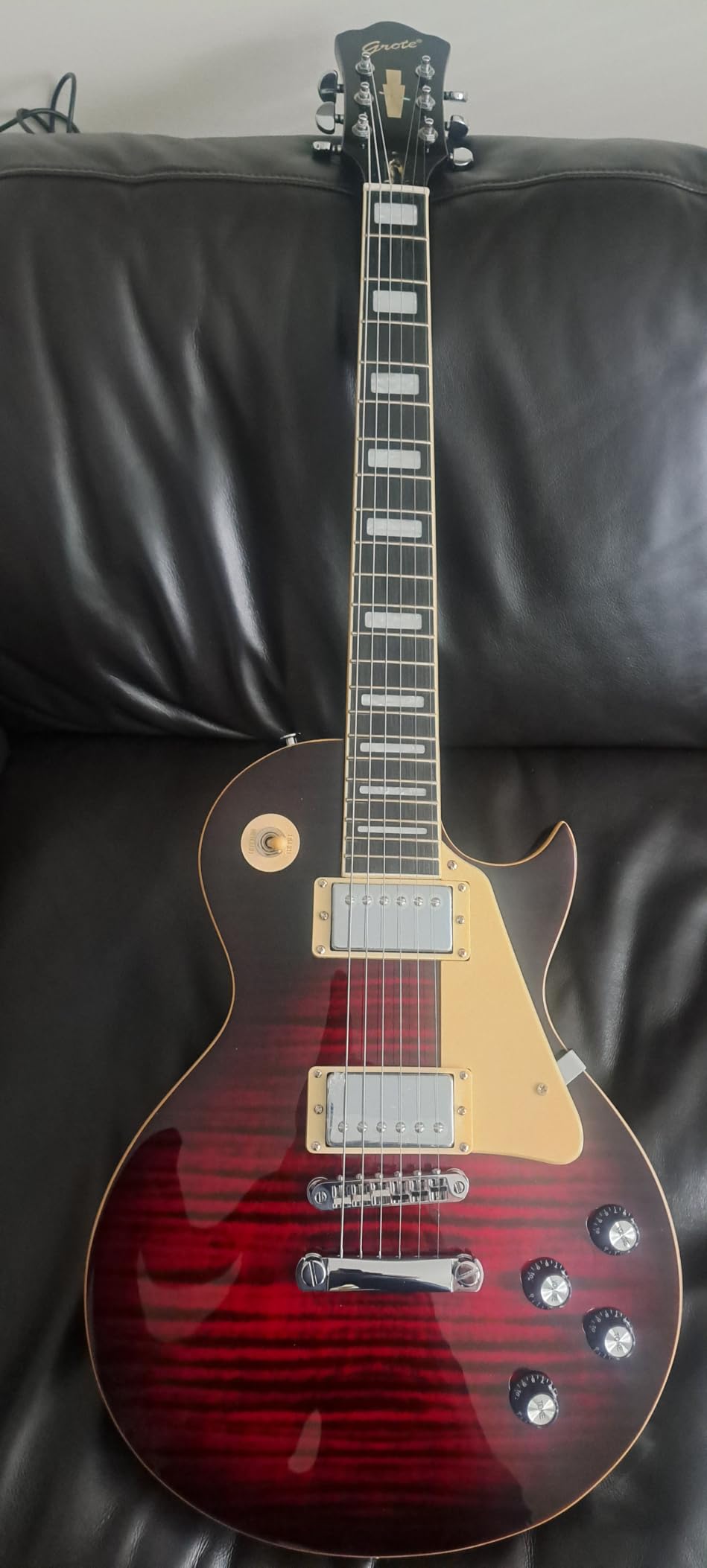 Grote Electric Guitar Solid Body LPYS-006 Maple Neck, Stainless Steel Frets, Ideal for All Levels, with Gigbag(Black) customer photo 2