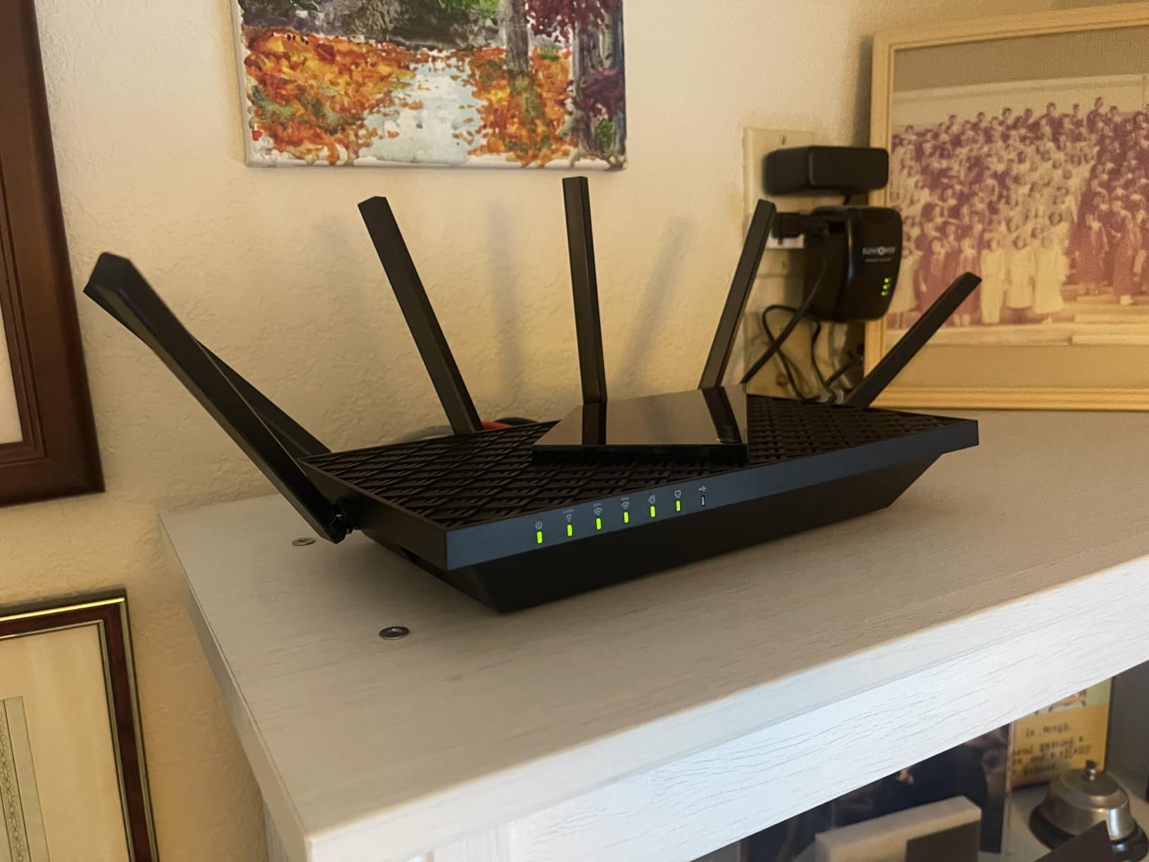 TP-Link AXE5400 Tri-Band WiFi 6E Router (Archer AXE75), 2025 PCMag Editors' Choice, 2.5Gbps WAN Port for Gaming & Streaming, 6GHz Band, 160MHz, EasyMesh, Dual-Core CPU, VPN & WPA3 Security customer photo 2