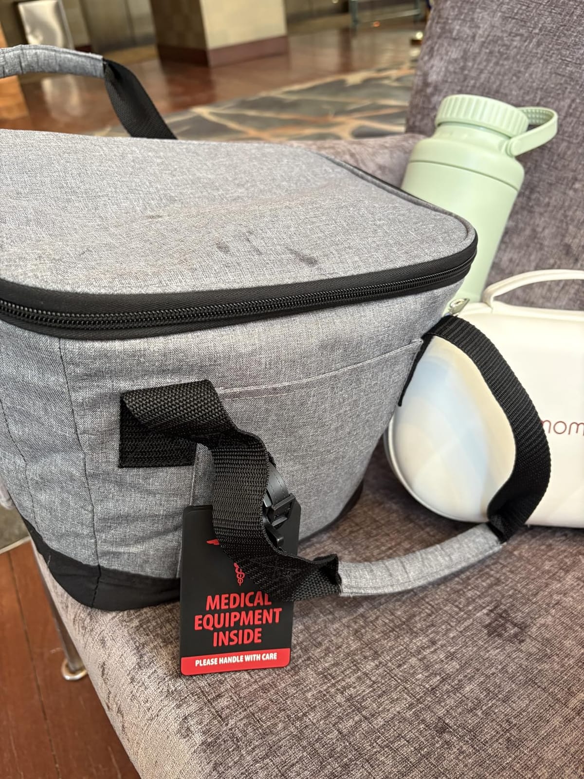 CleverMade Pacifica Collapsible Cooler Bag, Large Travel Cooler, Ocean | Keep Drinks Cold and Pack Light | A Reinforced Base, Storage Pocket, Bottle Opener, and Shoulder Strap Add Outdoor Utility customer photo 1
