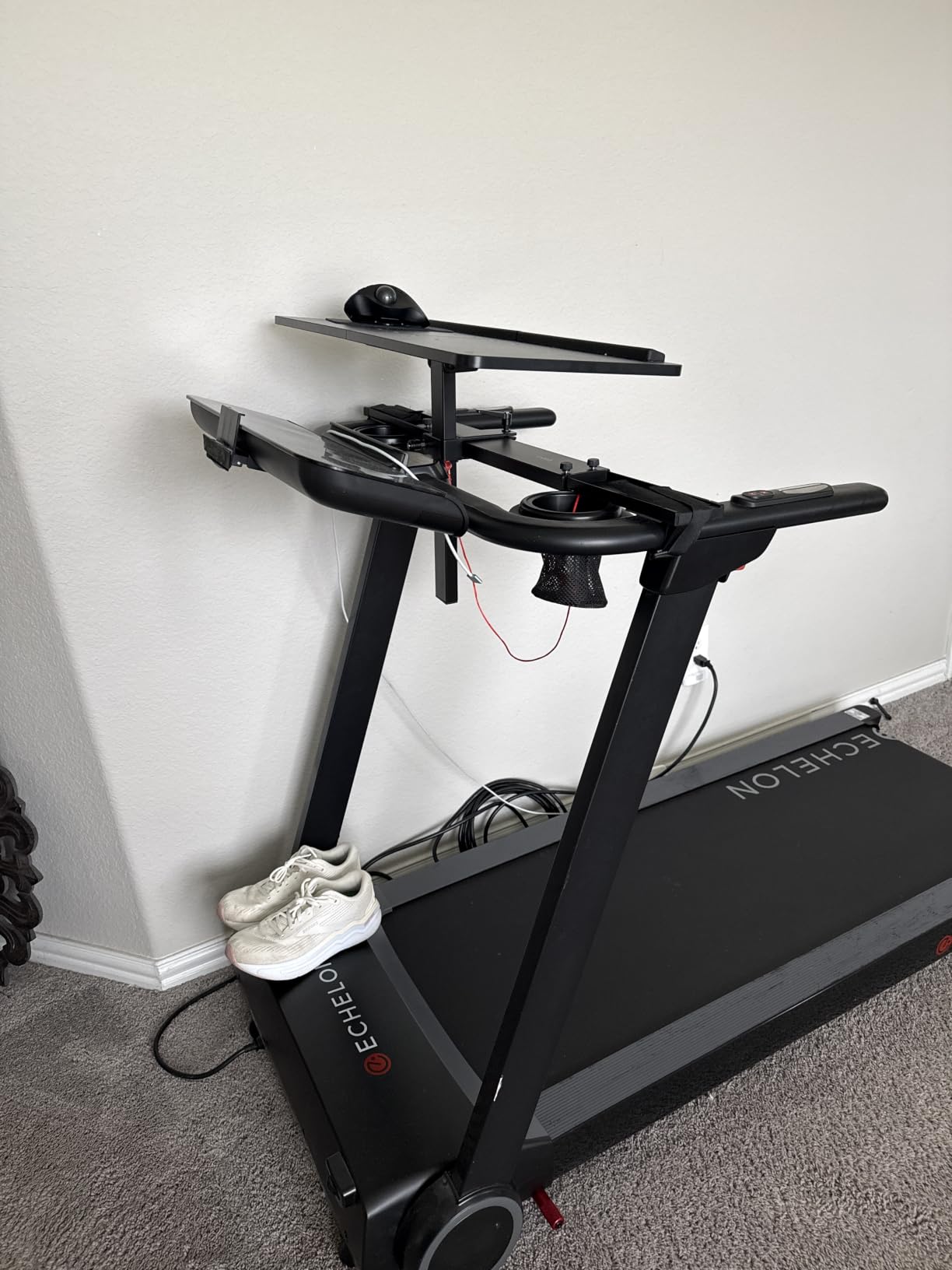 VIVO Universal Wooden Laptop Treadmill Desk, Adjustable Ergonomic Notebook Mount Stand for Treadmills, Includes Mouse Pad and Wrist Support, Stand-TDML4 customer photo 1