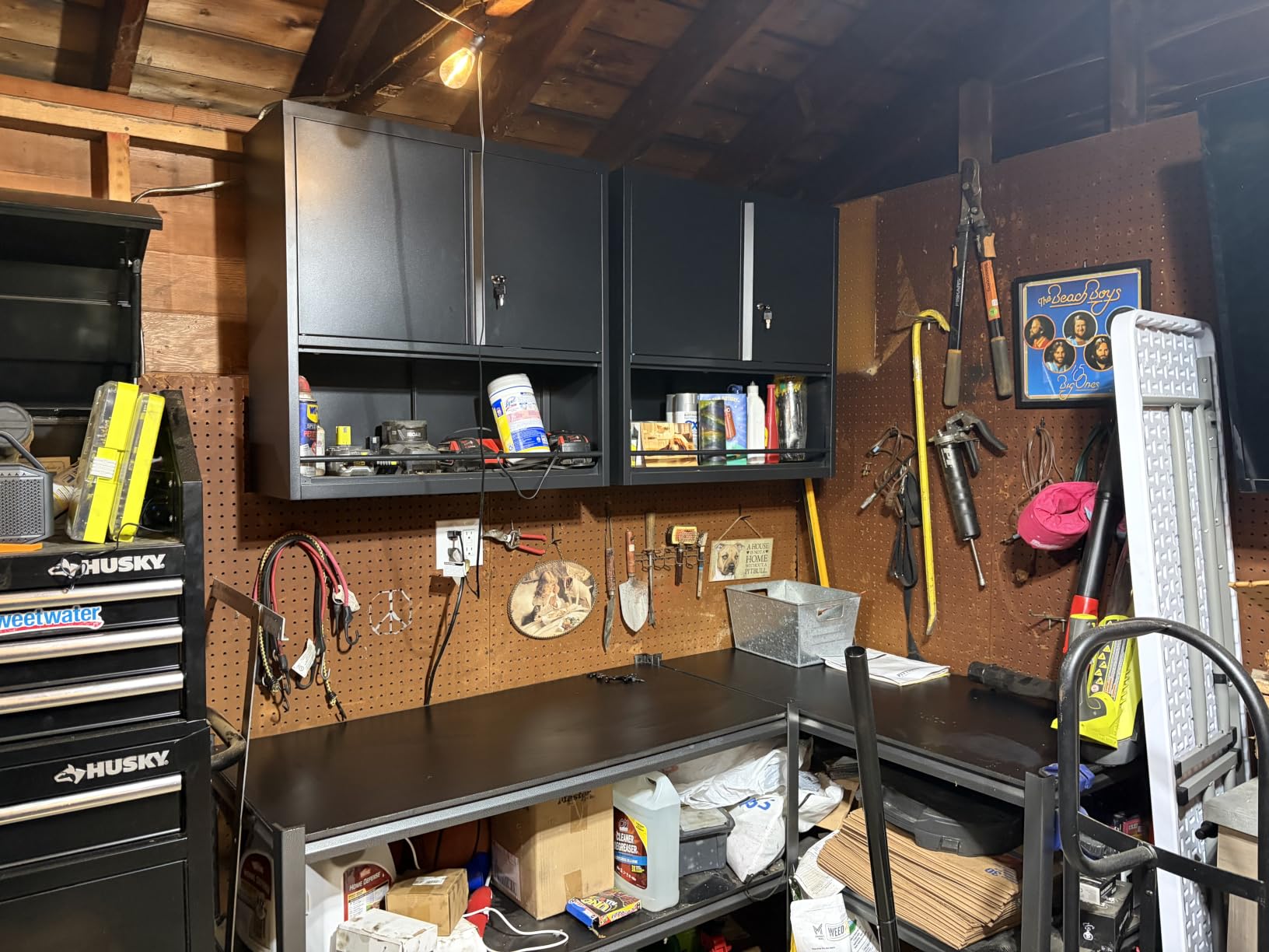 GREATMEET Locking Metal Wall Cabinets for Garage, Wall Mount Steel Floating Hanging Storage Cabinet with Doors customer photo 1