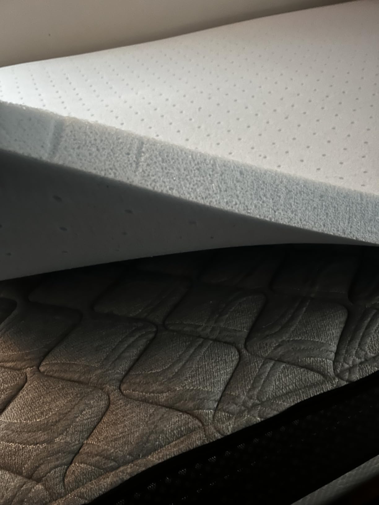 Best Price Mattress 2-inch Ventilated Gel Memory Foam Topper - Full, Dorm Essentials, Blue customer photo 1