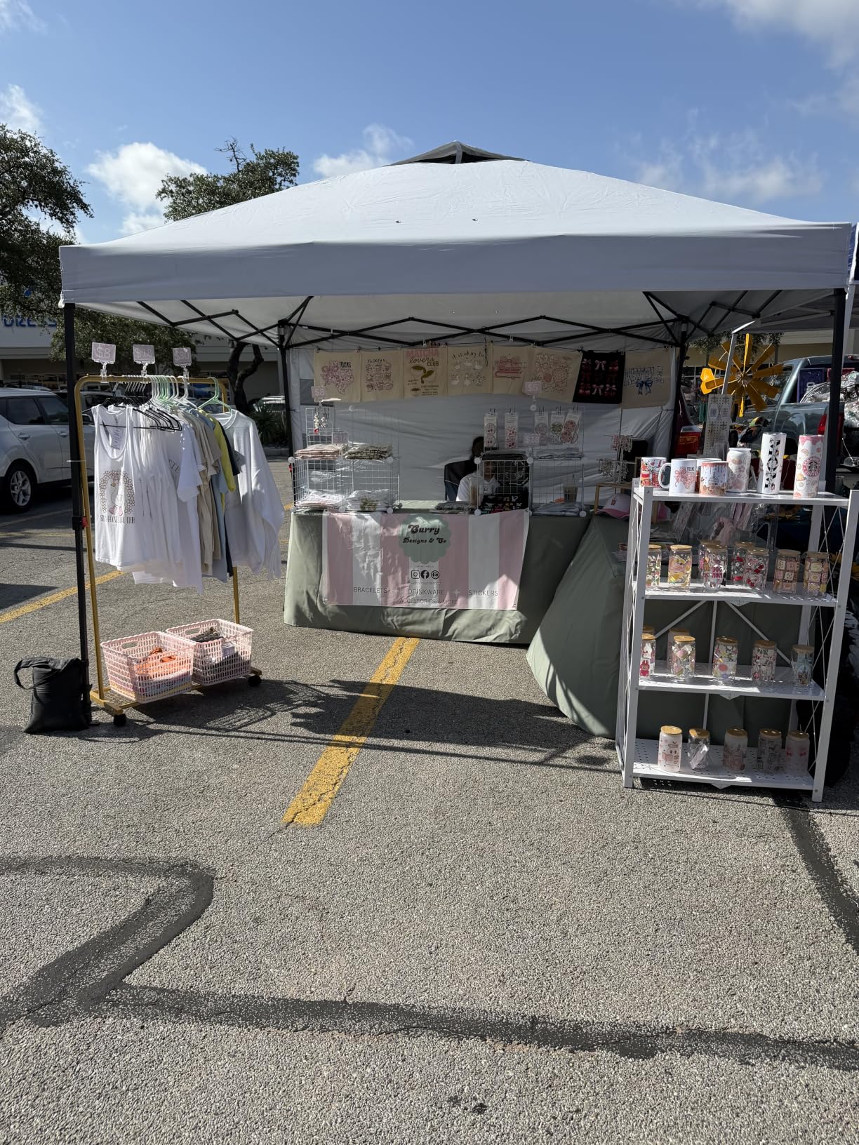 Tunbne 10X10 Pop Up Canopy Tent Outdoor with 1 Sidewalls, One Push Setup | 1 Minute Setup, Vented Roof, Silver-Coated, UV Resistant, Extra 6 Pockets, 8 Stakes, 4 Sandbags, (White) customer photo 1