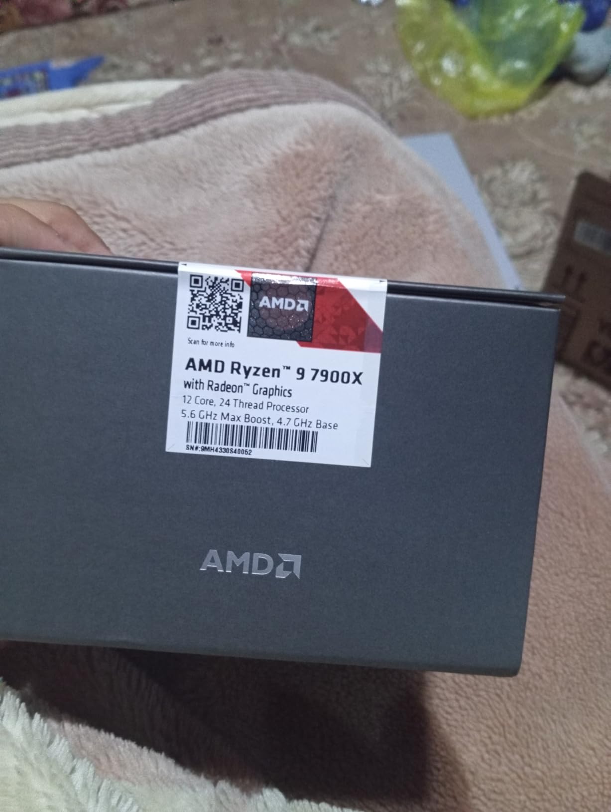 AMD Ryzen 9 7900X 12-Core, 24-Thread Unlocked Desktop Processor customer photo 1
