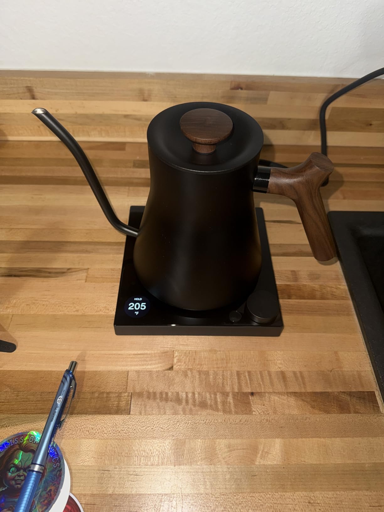 Fellow Stagg EKG Pro Electric Kettle, Brew Timer, 0.9 Liter customer photo 2