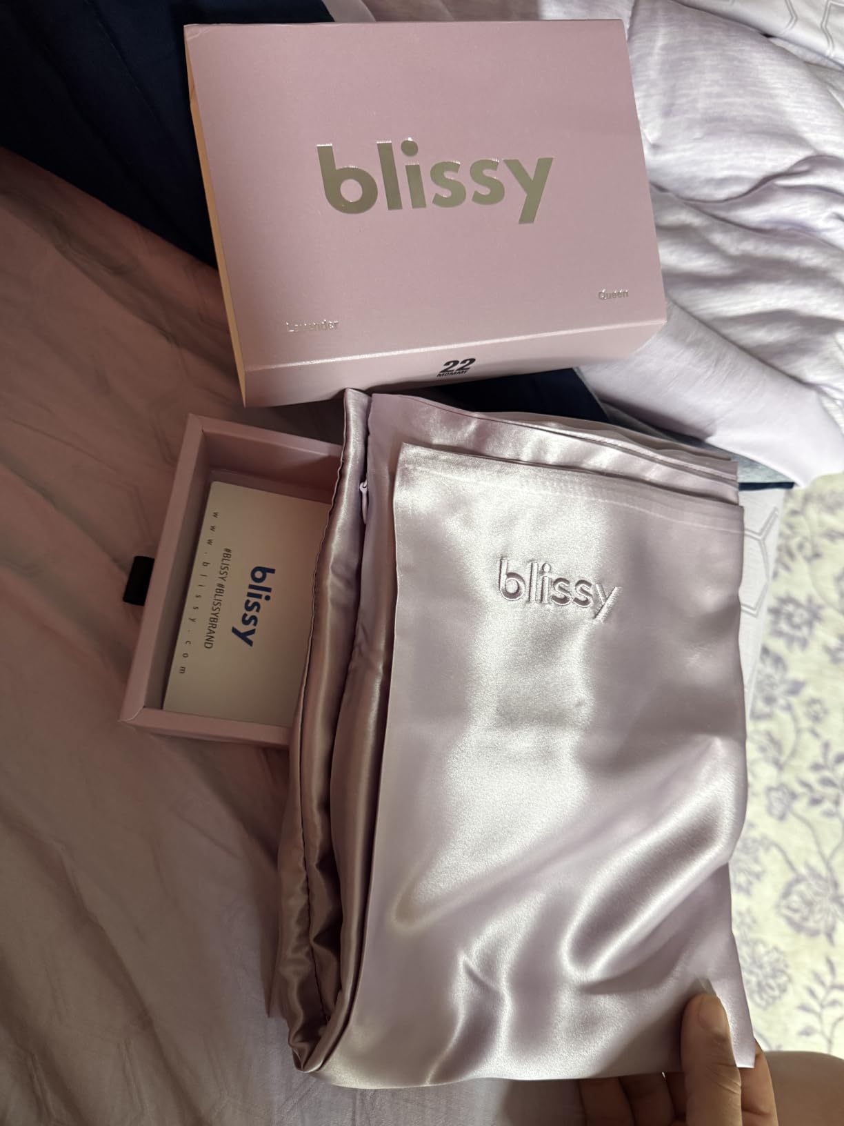 Blissy Silk Pillowcase - 100% Pure Mulberry Silk - 22 Momme 6A High-Grade Fibers - Silk Pillow Cover for Hair & Skin (Silver, Standard) customer photo 1