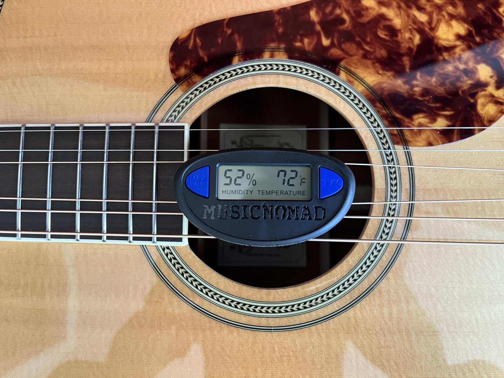 MusicNomad The Humitar ONE Acoustic Guitar Humidifier & Hygrometer (MN311) customer photo 1