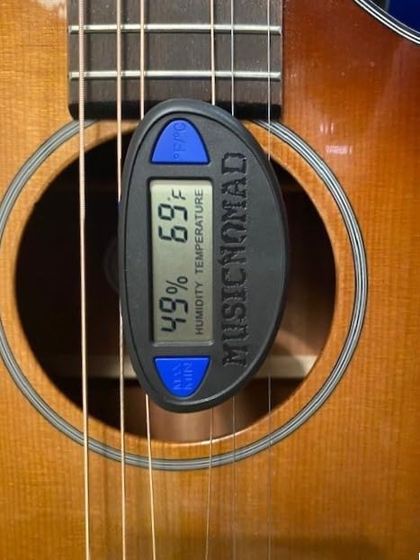 MusicNomad The Humitar ONE Acoustic Guitar Humidifier & Hygrometer (MN311) customer photo 2