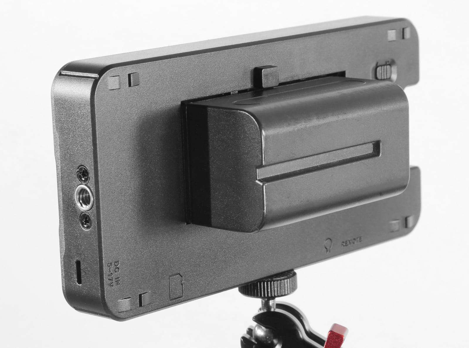 osee T5+ 5.5 Inch 1000nits Camera Monitor, Customizable False Color Field Monitor, HDR 4K HDMI Input 8 MySets Preview Workflow DSLR Monitor, Peaking Focus Assist, 3D Lut (Battery Not Included) customer photo 1